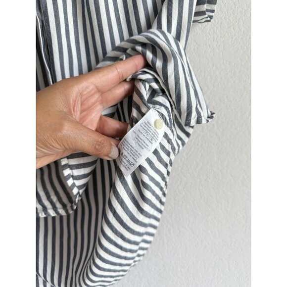 Madewell Women’s Button Up Shirt Size XXS Gray White Gabriel Stripe Collared - Picture 5 of 7